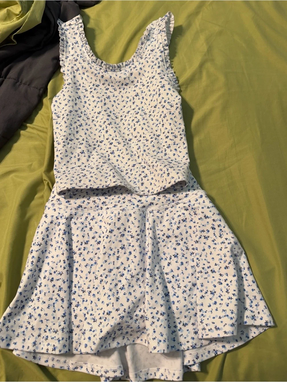 Girls floral active set